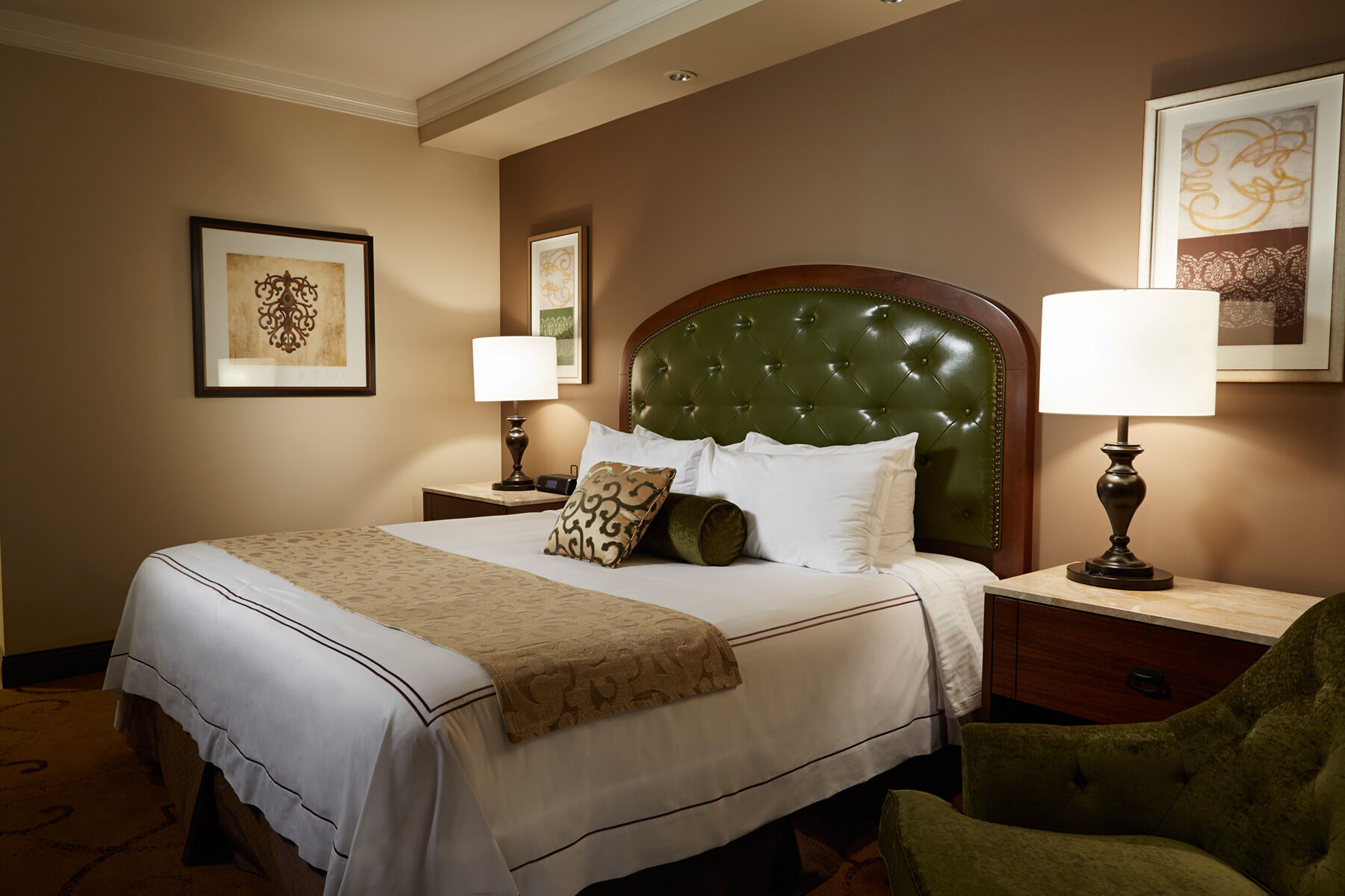 Hotel River Casino And 3*